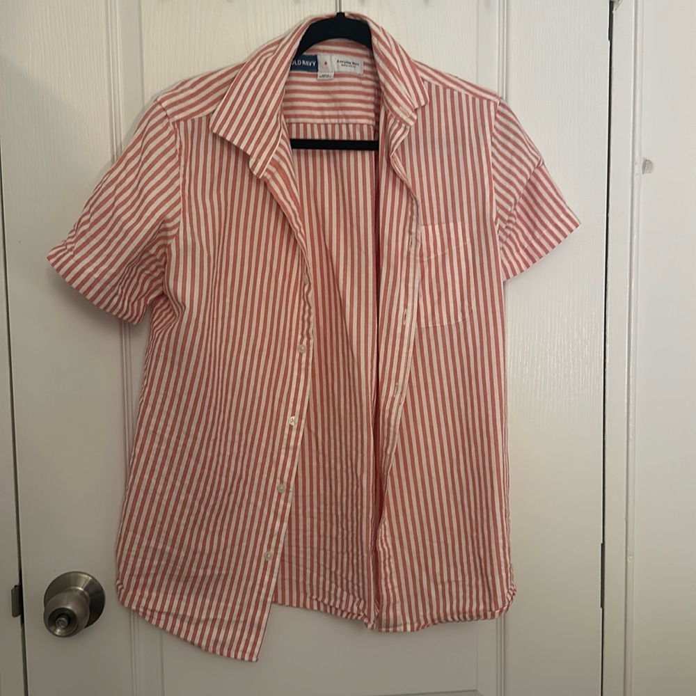 Pink and white vertical stripes short sleeve button down